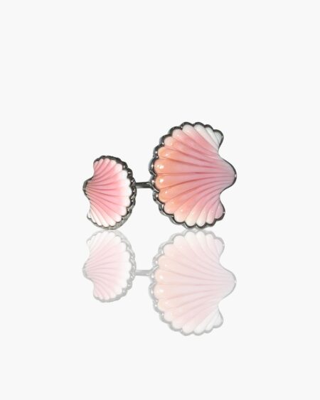 B&S Pinky Shell Carved Bangle