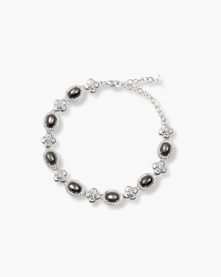 Grand Oval Cabochon with Flower Bracelet