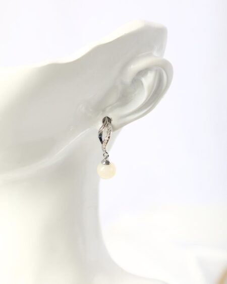 Elegant Round Earrings