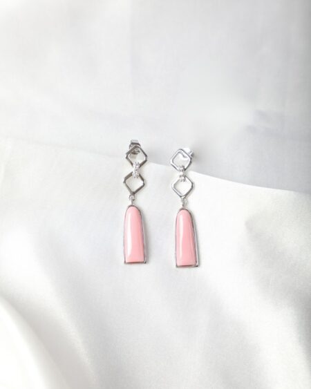 Queen Conch Shell Earring