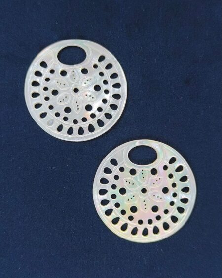 Natural White Mother of Pearl Flower Disc, Round Lace Filigree Round Shell Charms (10pcs)