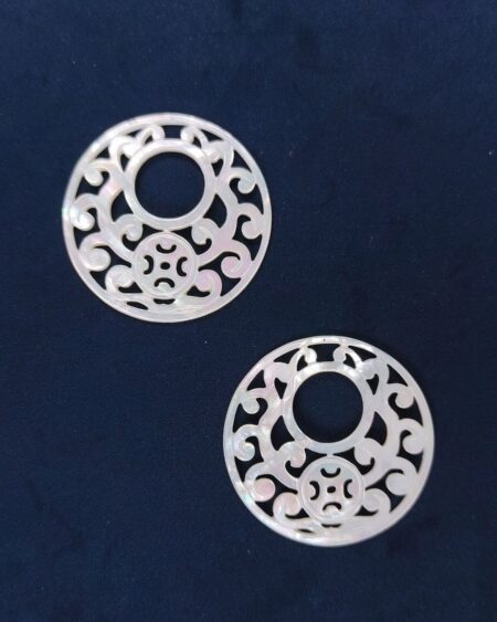 Natural White Mother of Pearl Cloud Knot Charm (10pcs)