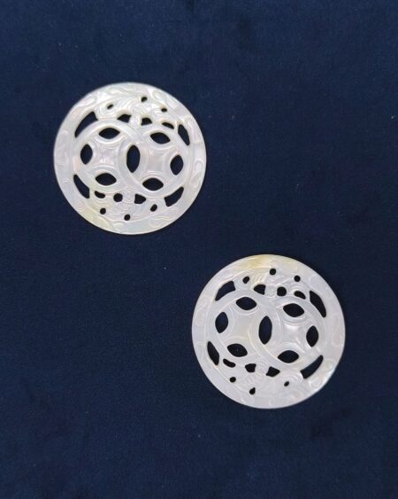 Natural White Mother of Pearl Carved Coin (10pcs)