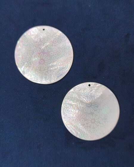 Natural White Shell Blossom Disc. (10pcs)