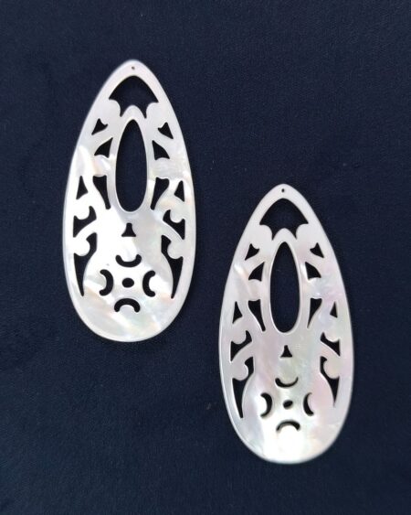Natural White Mother of Pearl Shaped Lace Dangle (10pcs)