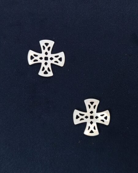 Natural White Mother of Pearl Filigree Cross (10pcs)