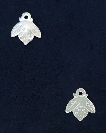 White Mother of Pearl Carved Ladybug (10pcs)