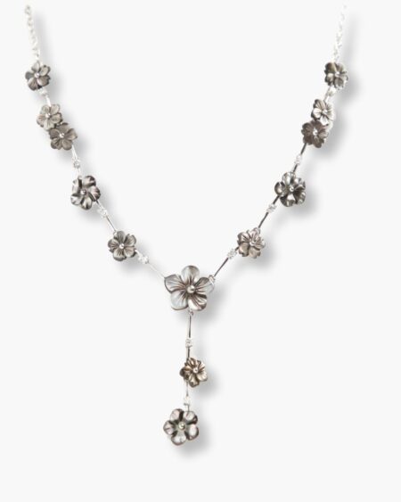 Twinkle Buds of Tiny Flowers Necklace