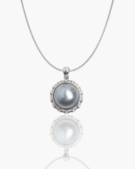 Round Mabe Pearl Pendant