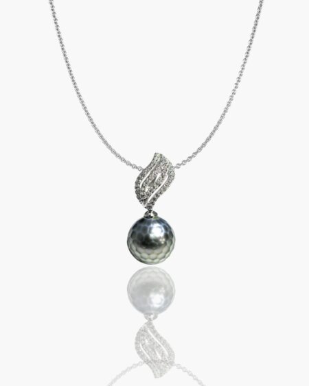 Twinkle Faceted Tahitian Black Pearl Pendant