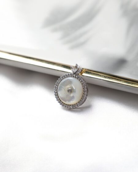 White MOP Pendant