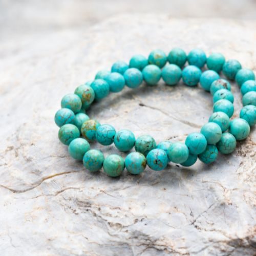 Turquoise bead braceket